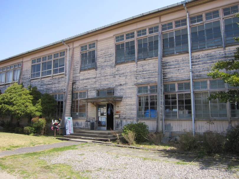 しゃくなげ小学校